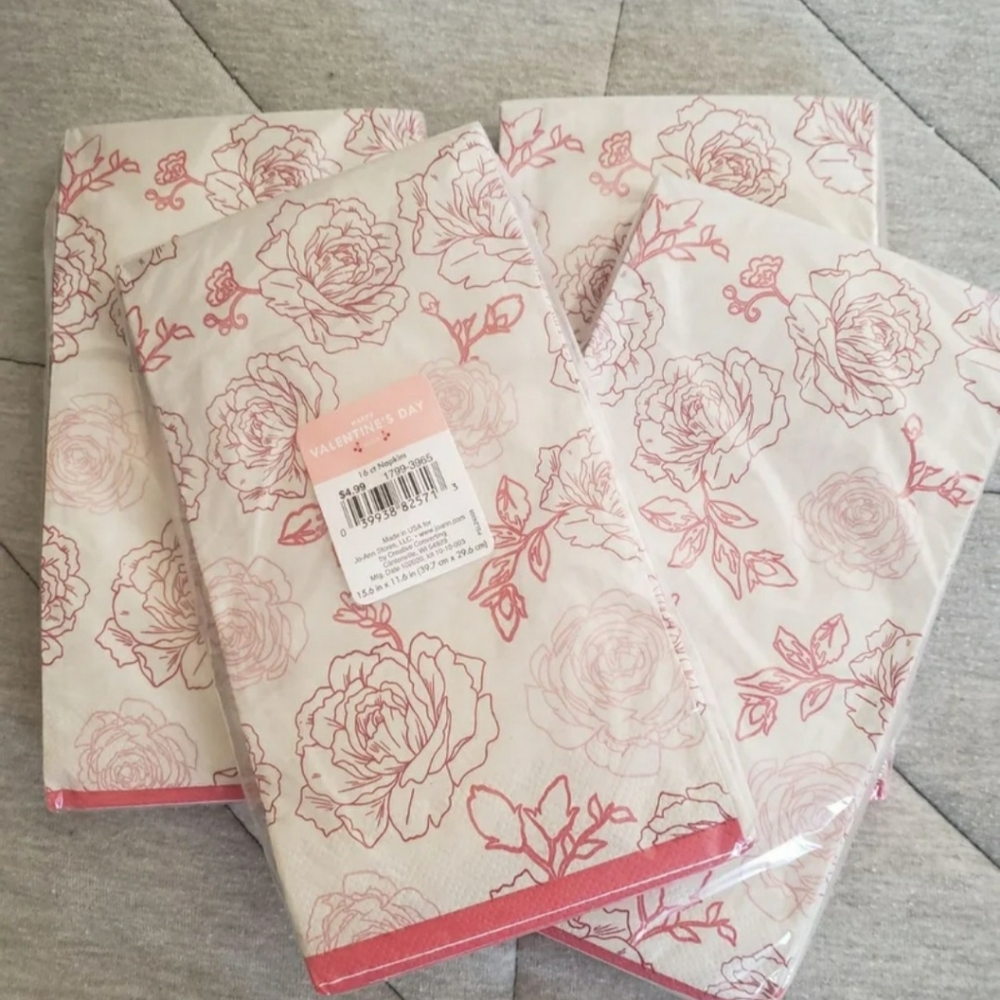 4 packs of Rose Patterned Napkins (Place & Time)